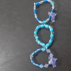 🌹 Beaded seal bracelets.